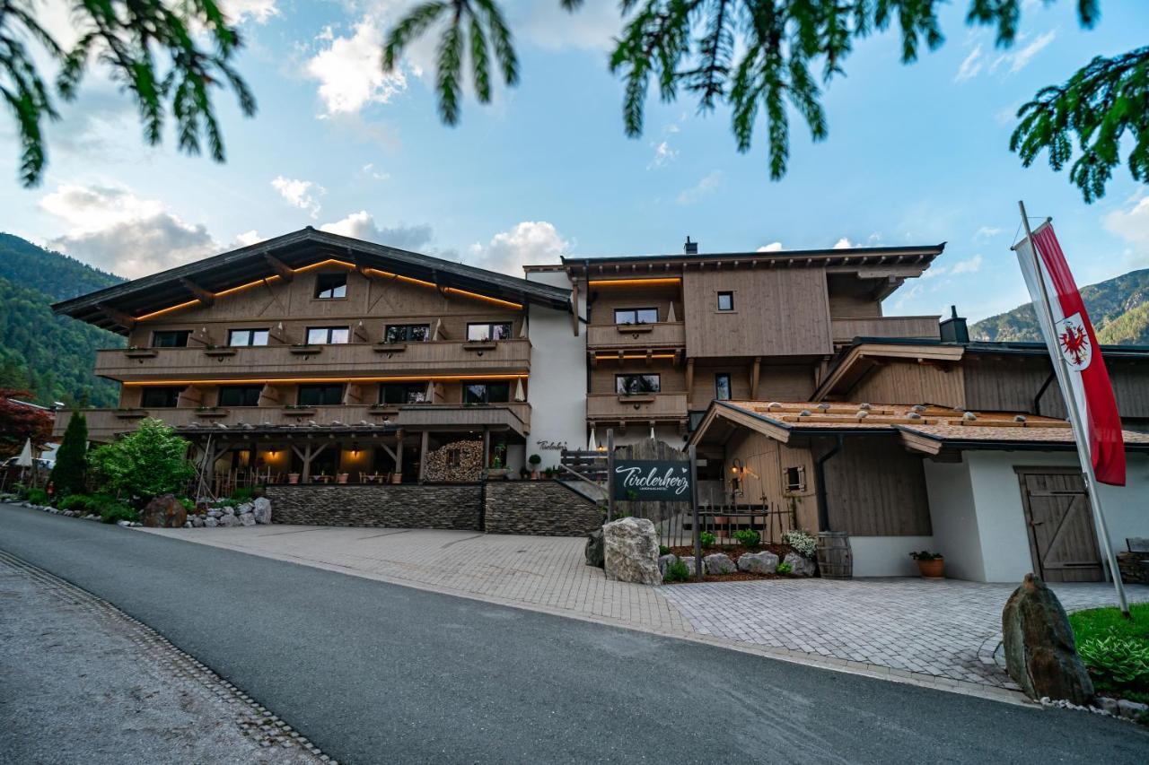 Hotel Landhaus Tirolerherz Занкт-Ульріх-ам-Піллерзе Екстер'єр фото